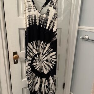 Kathmandu Imports Black and White Tie-Dye One Piece